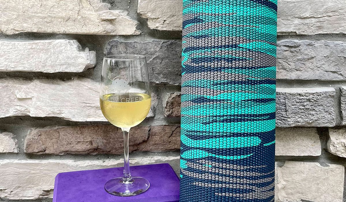 wine-yoga-img wine-yoga-img
